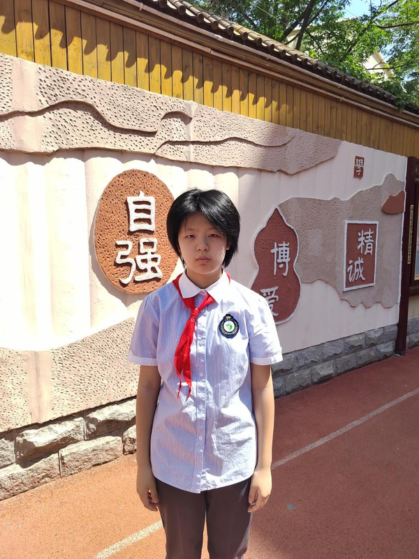 东校区八2班 董子牧