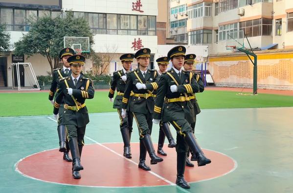 5练习正步与齐步